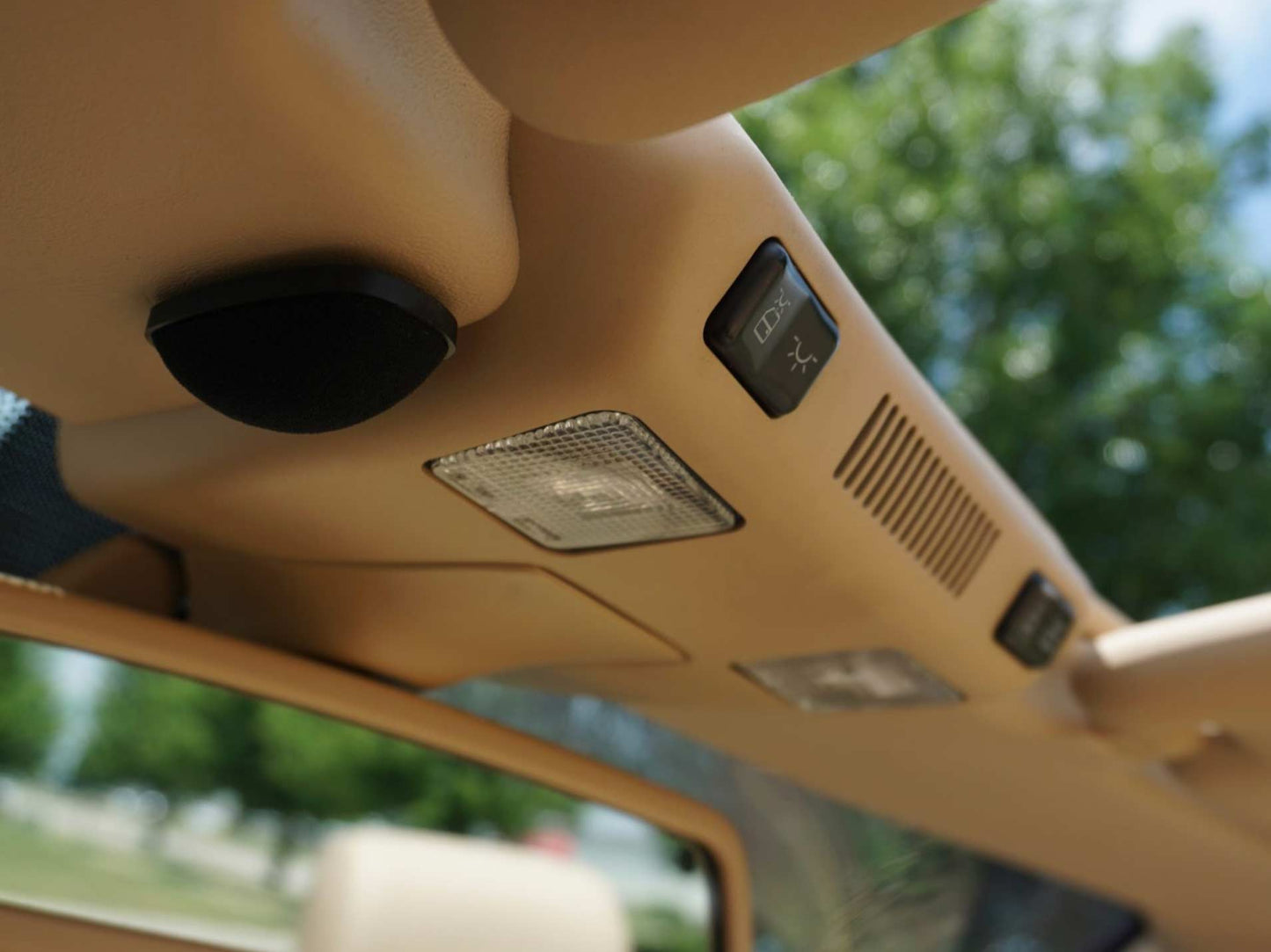 Classic Trim Parts - Dome Light Cover (All Colors) - Mercedes-Benz