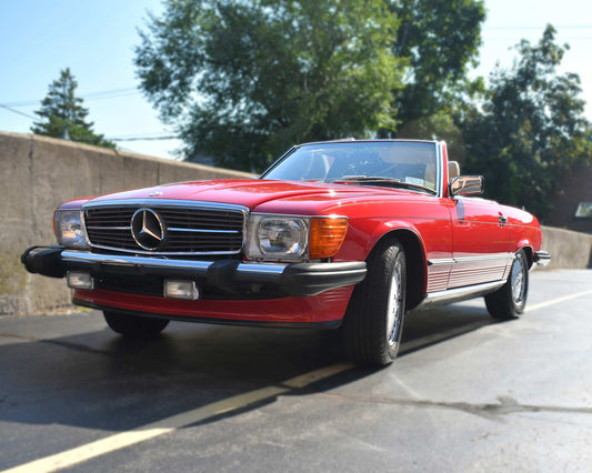 Mercedes R107 560SL Imperial Red Exterior