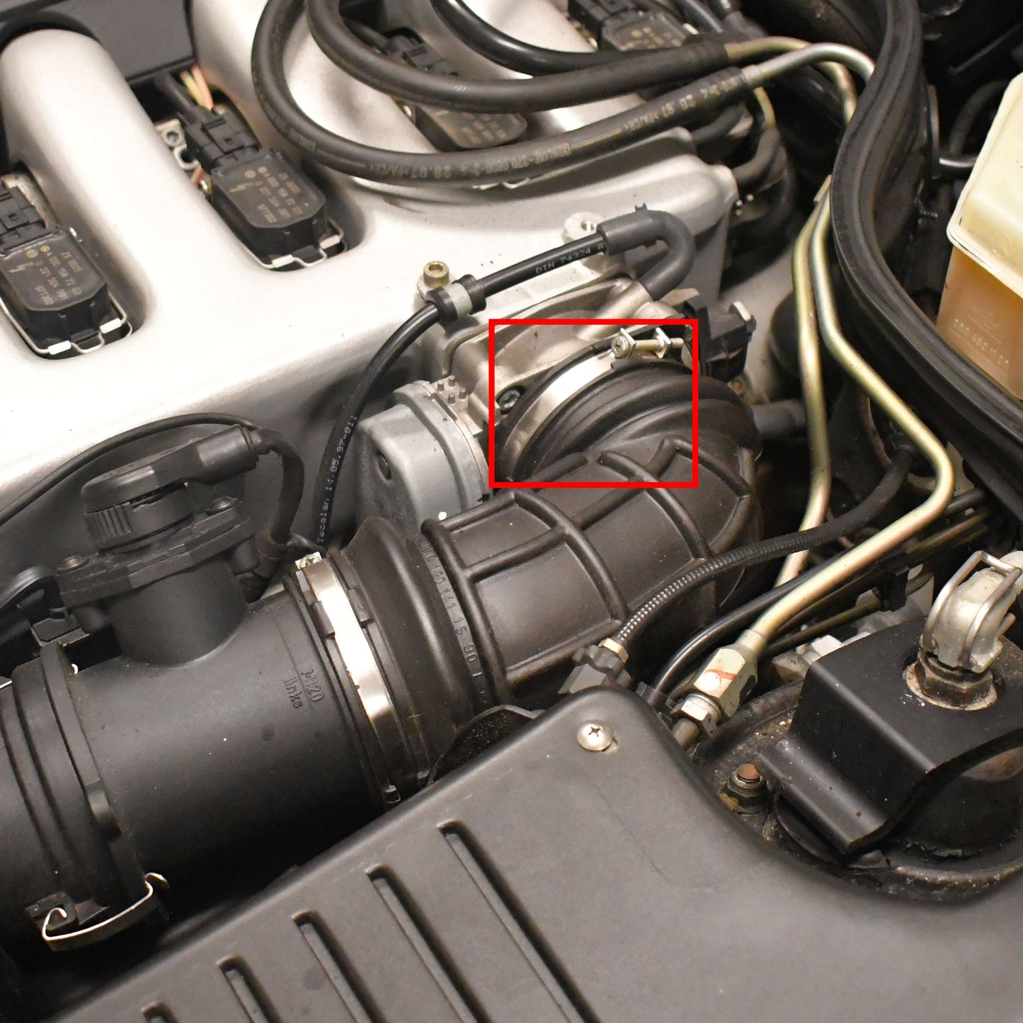 M120 V12 Air Intake Hose Clamp Genuine Mercedes